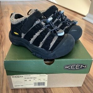 KEEN Kids Newport shoe in TPS Big Foot Gold